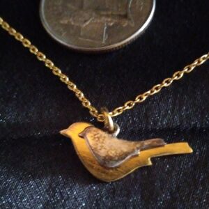Gold tone Bird Pendant Necklace